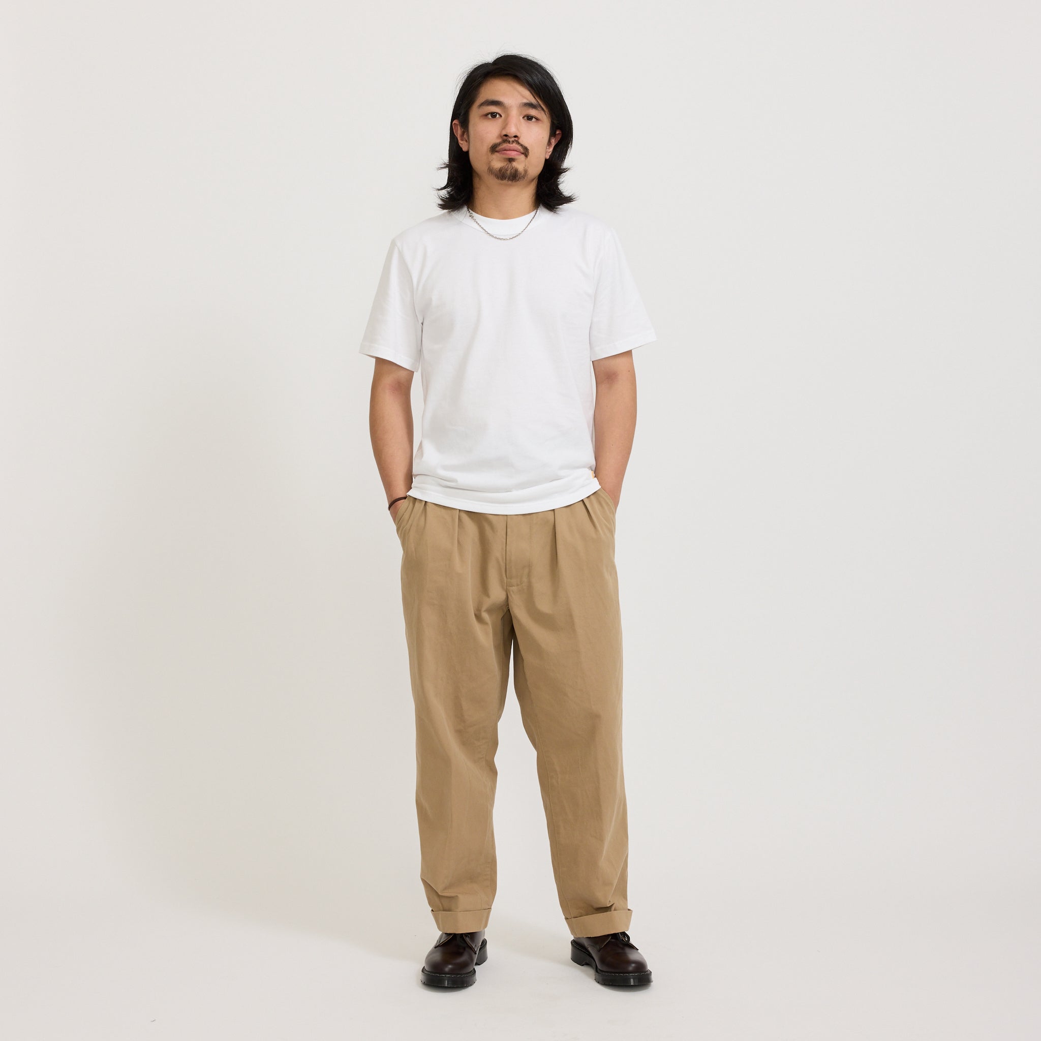 Beams Plus | 2 Pleats Trousers Twill Khaki | Maplestore
