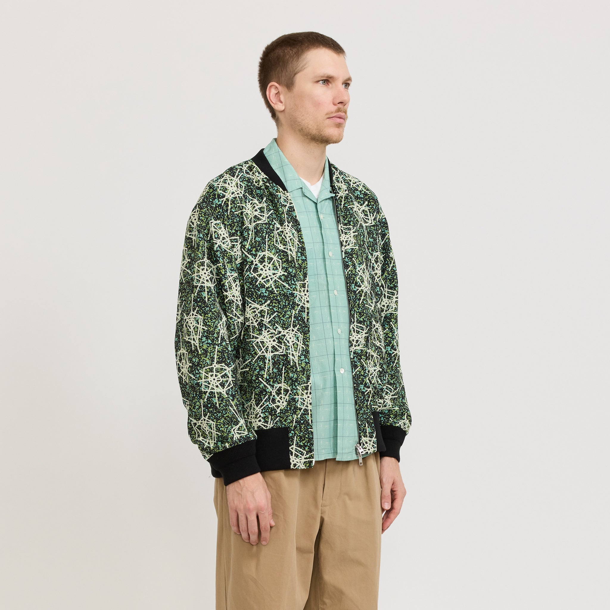 Beams Plus | Sports Blouson Jacquard Mapping Print Black | Maplestore