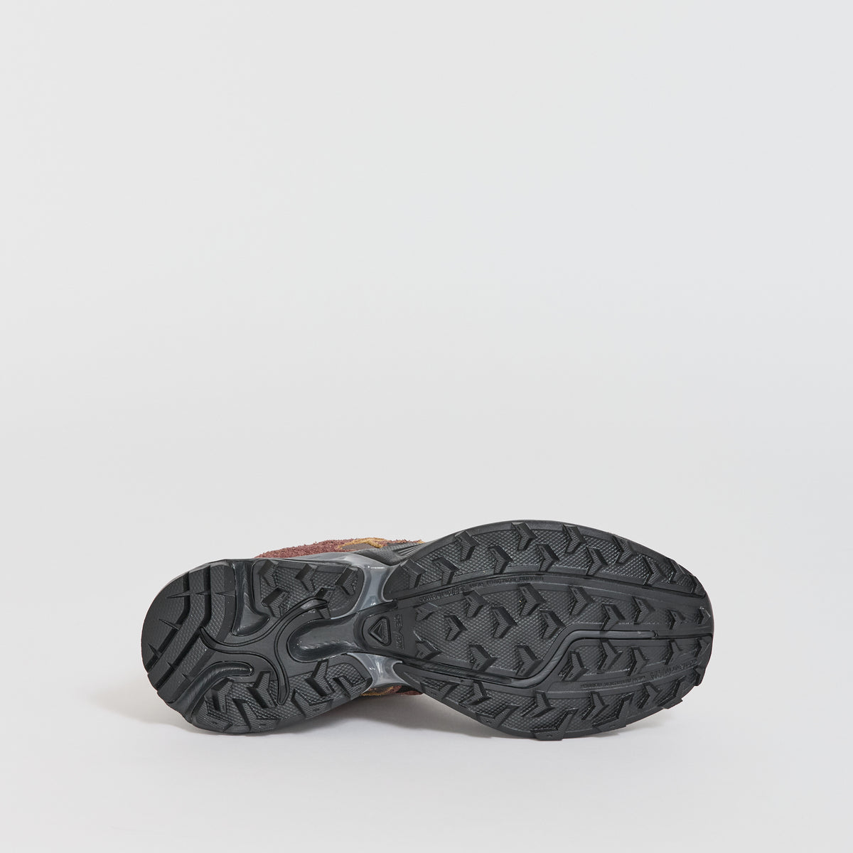 Salomon | XT-Whisper Expedition Black/Bitter Chocolate/Concord Grape | Maplestore