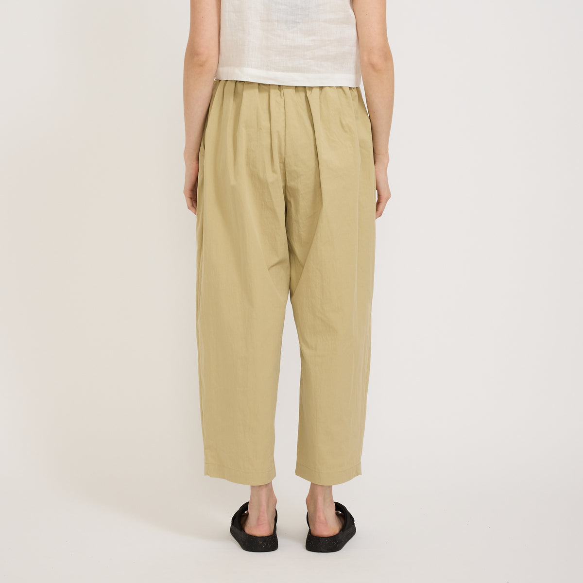 Danton | Twill Double Pleated Easy Pants Beige Womens | Maplestore