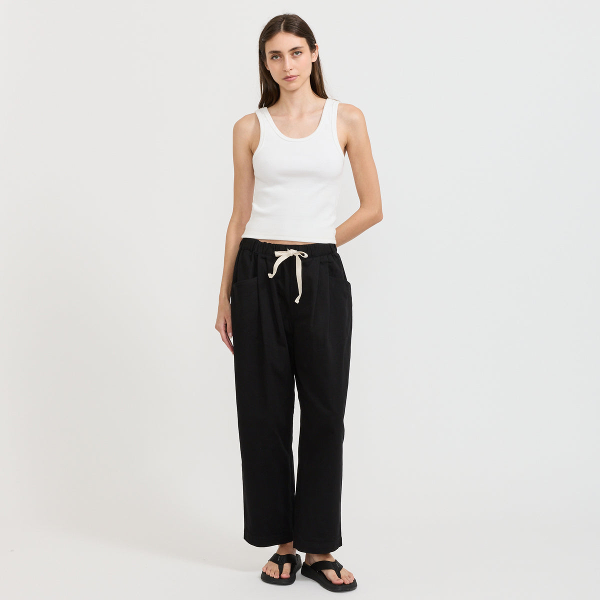 Danton | Tuck Pants Loose Chino Black | Maplestore