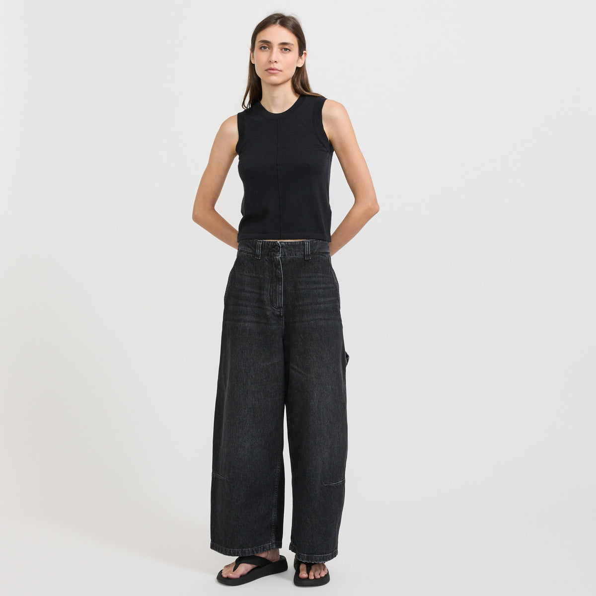 Girls of Dust | Submarine Chino Black Vintage Wash | Maplestore