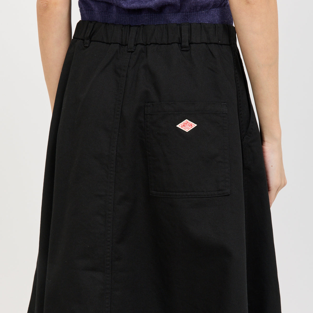 Danton | Cocoon Skirt Sateen Black | Maplestore