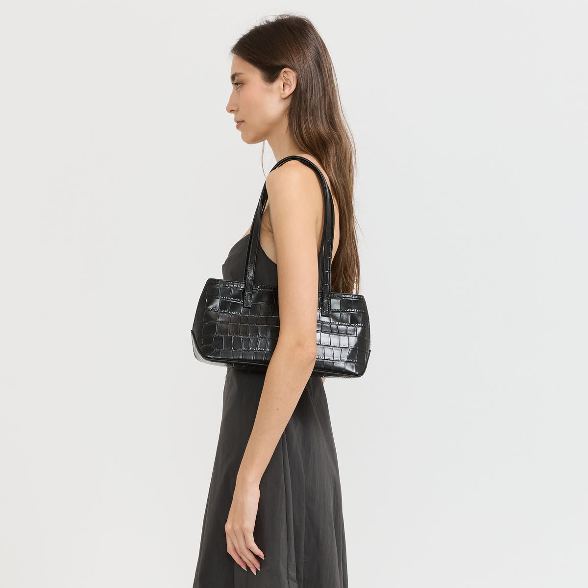 St. Agni | Slim Shoulder Bag Croc Embossed Black | Maplestore