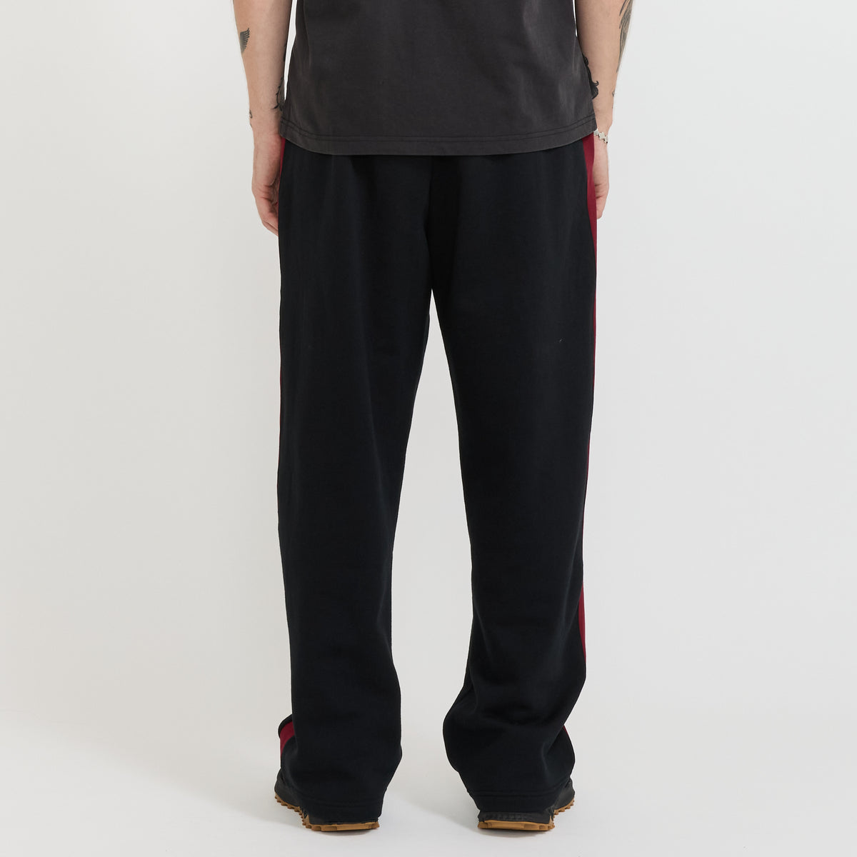 Butter Goods x Umbro Sweatpants Black