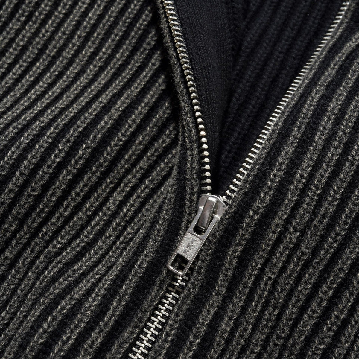 Bleach Zip-Thru Knit Black