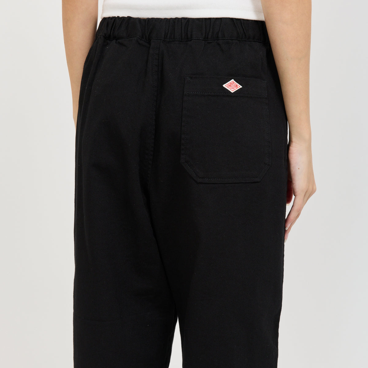 Danton | Tuck Pants Loose Chino Black | Maplestore