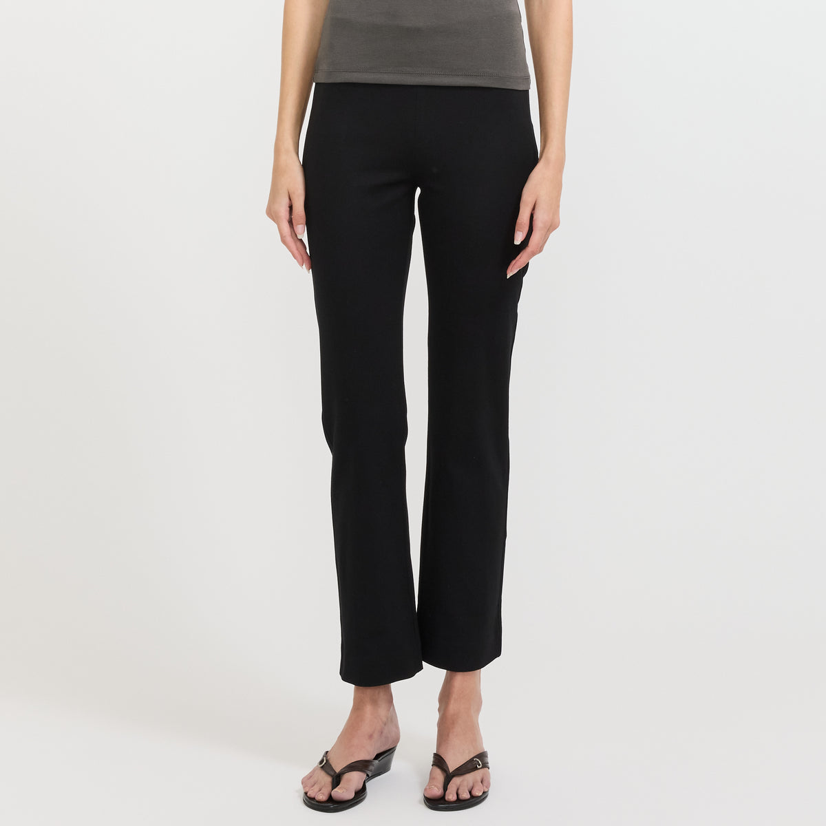 St. Agni | Compact Cotton Minimal Crop Pants Black | Maplestore