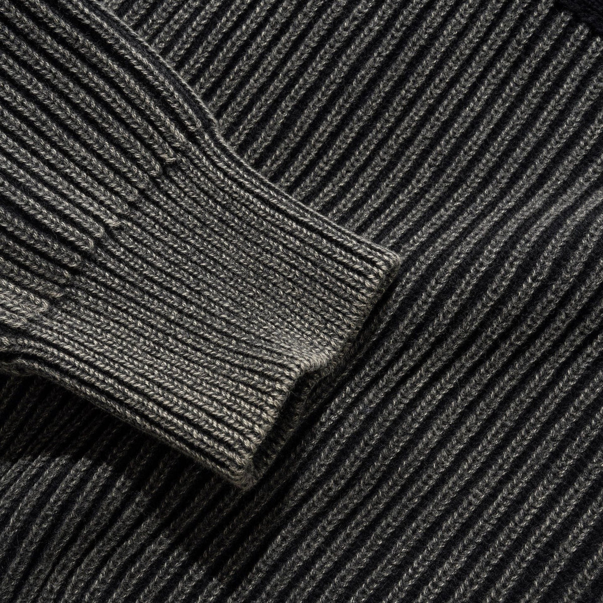 Bleach Zip-Thru Knit Black