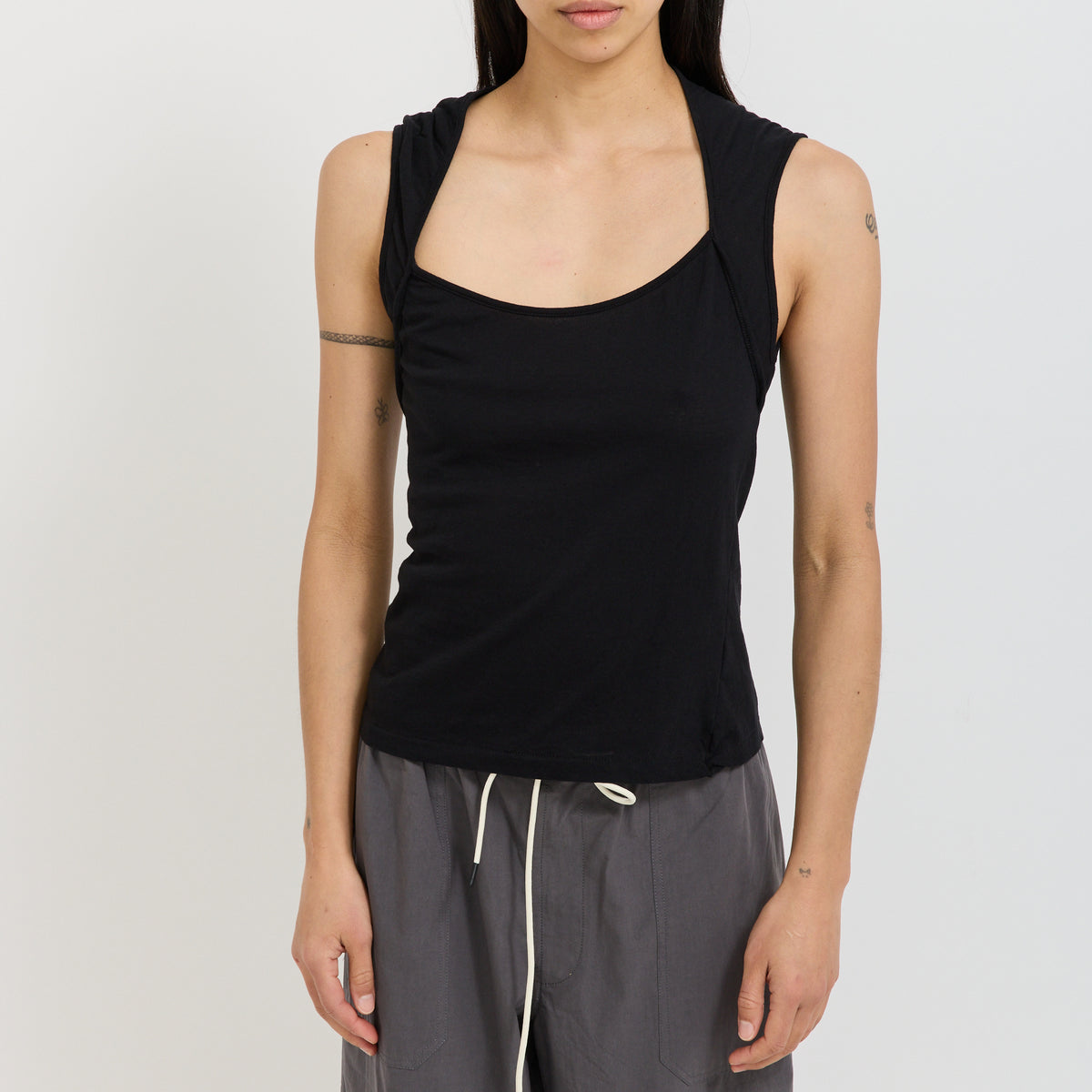 Cap Sleeve Scoop Tank Black