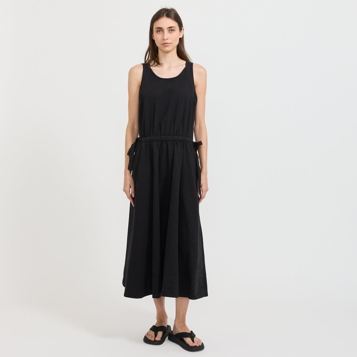 Girls of Dust | Apron Dress Black | Maplestore