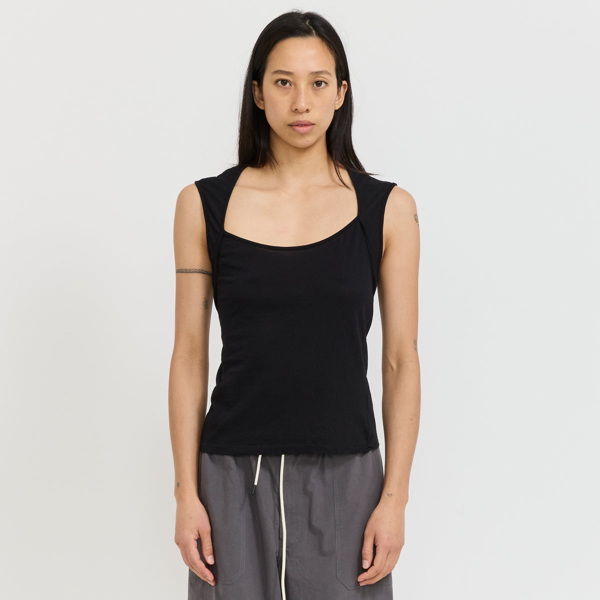 Cap Sleeve Scoop Tank Black