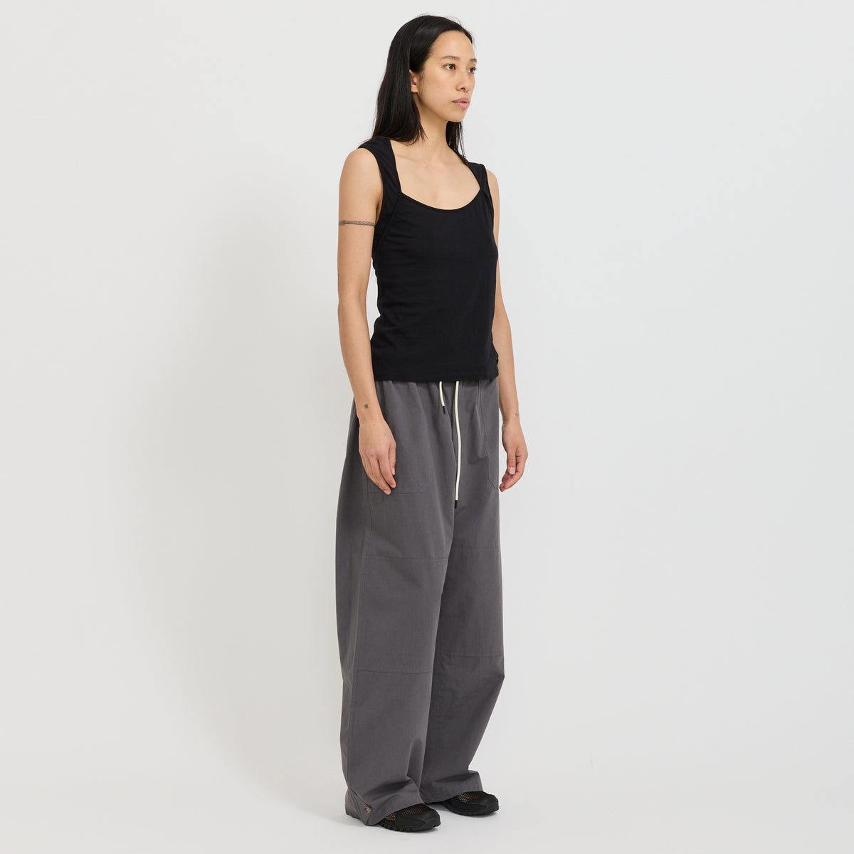 Cap Sleeve Scoop Tank Black