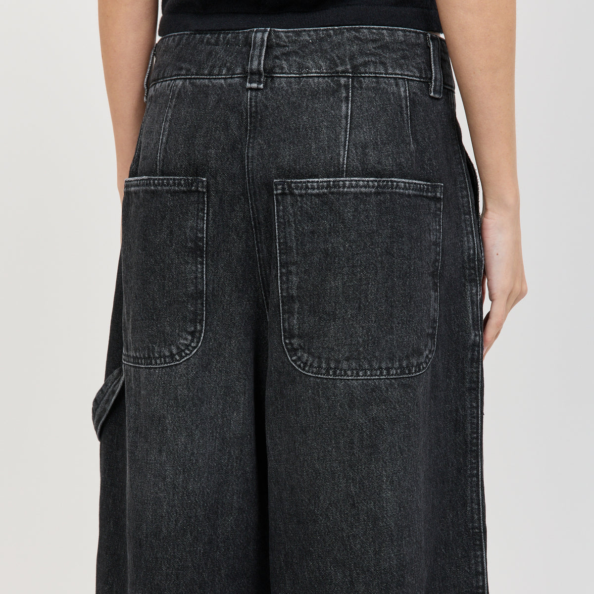 Girls of Dust | Submarine Chino Black Vintage Wash | Maplestore