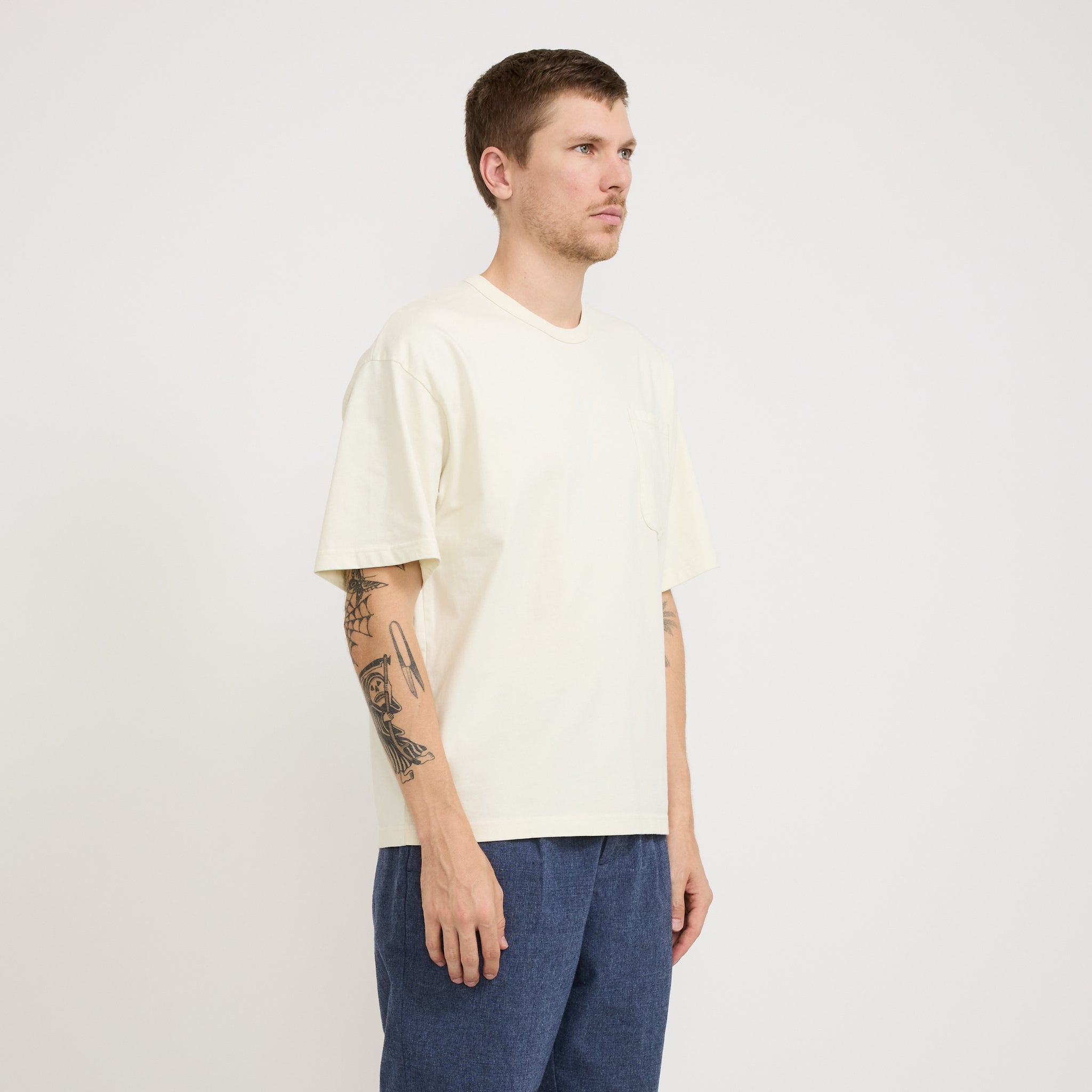 Kestin | Fly Tee Ecru | Maplestore