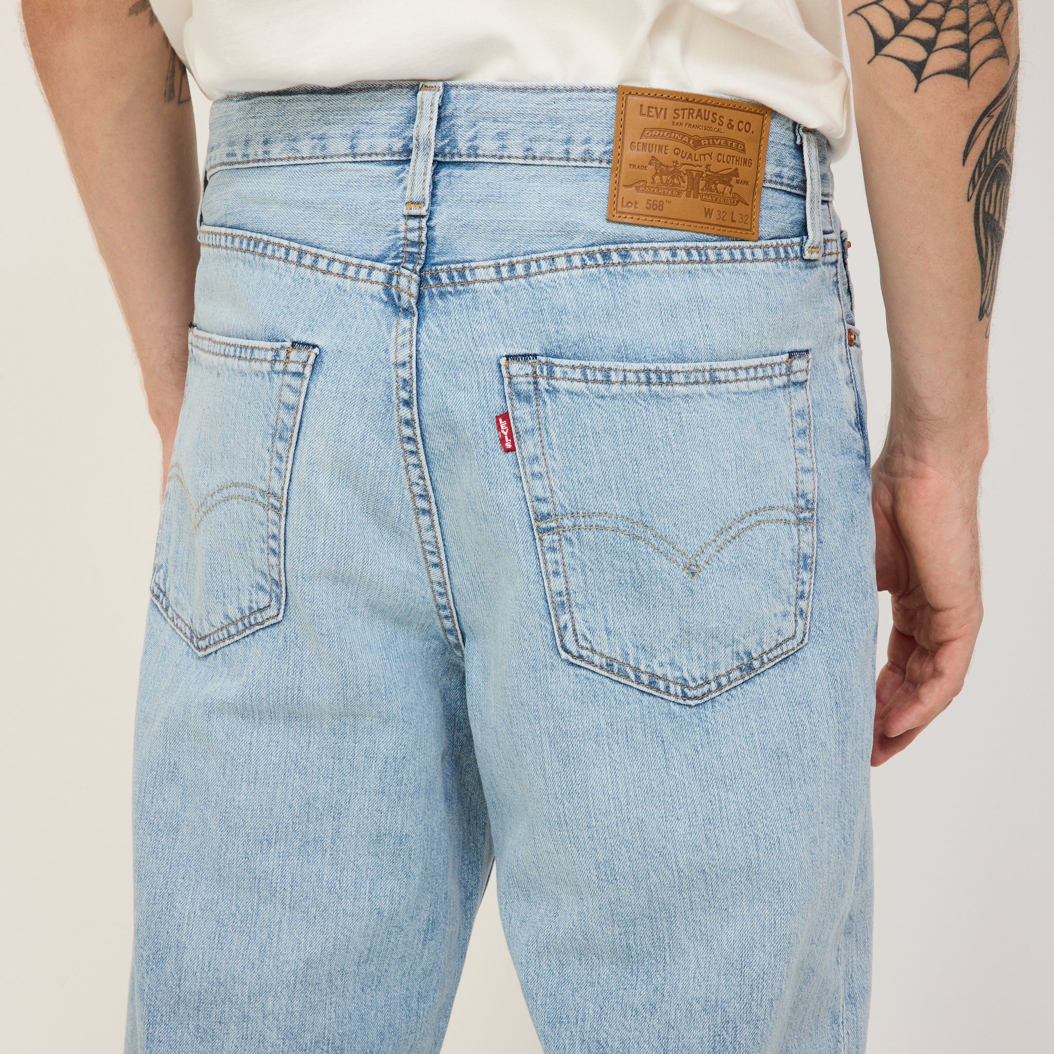 Levis | 568 Loose Straight Varsity Academia | Maplestore