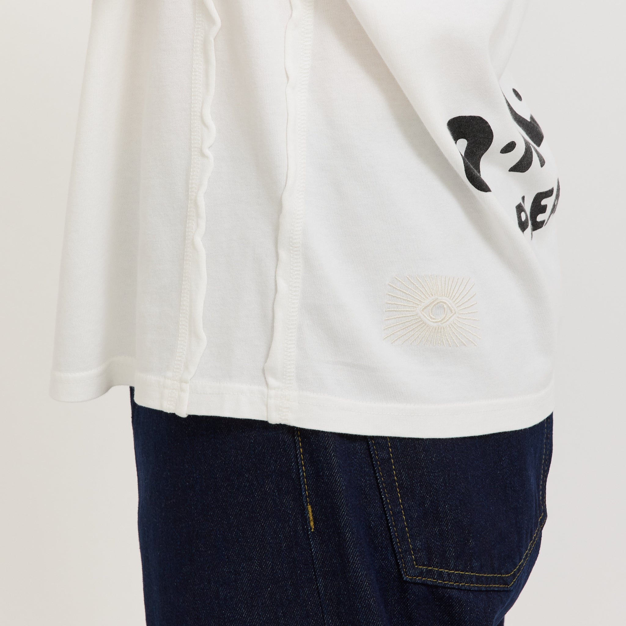 Magic Castles | Dancers Only L/S Tee Off White | Maplestore