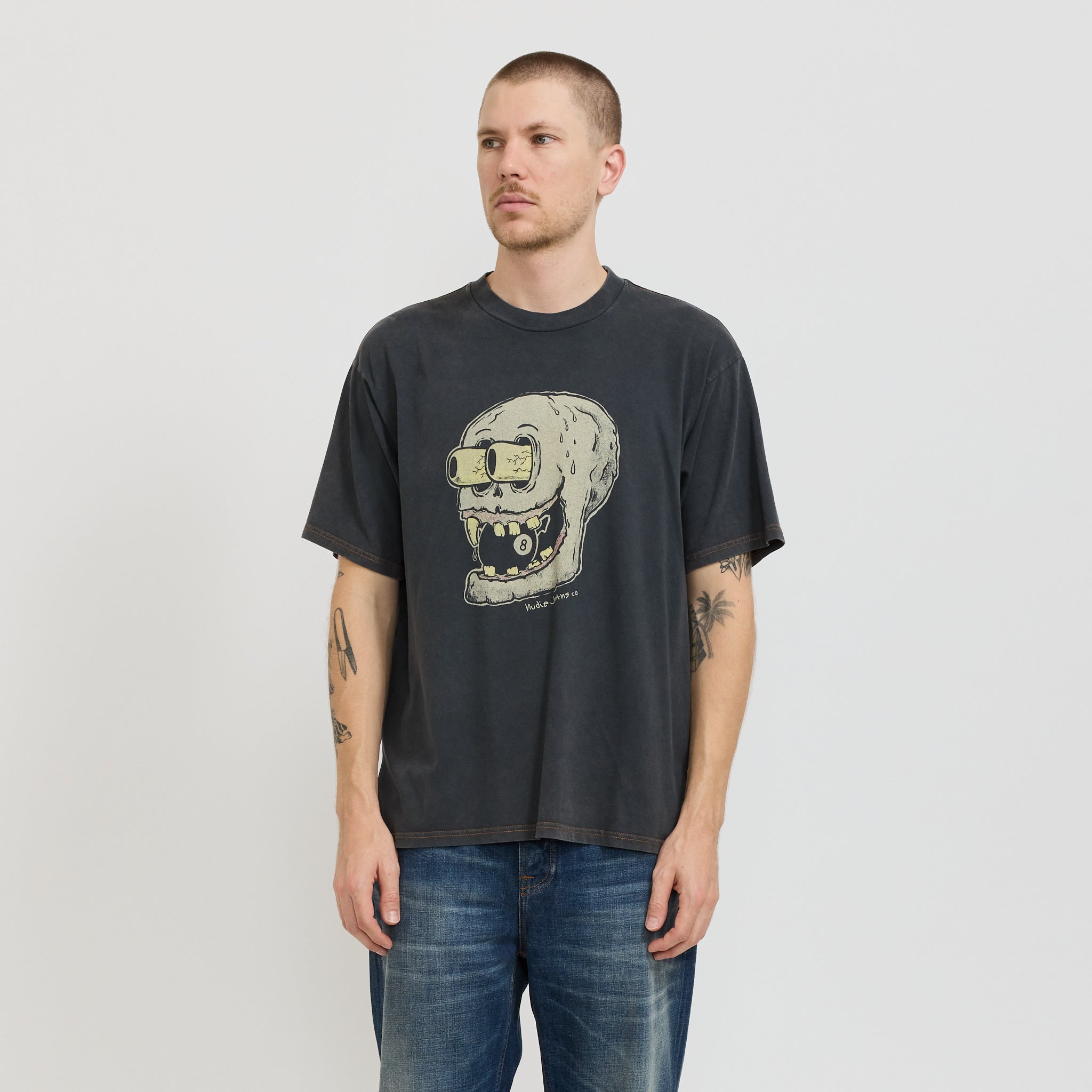 Nudie Jeans Co. | Koffe 8 Ball T-Shirt Antracite | Maplestore
