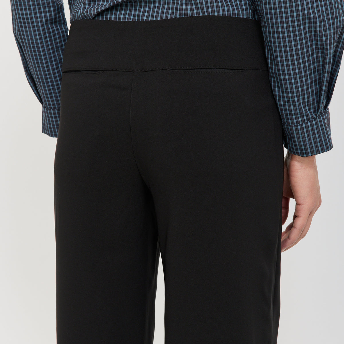 Peachy Den | Jerry Sculpt Trouser Onyx | Maplestore