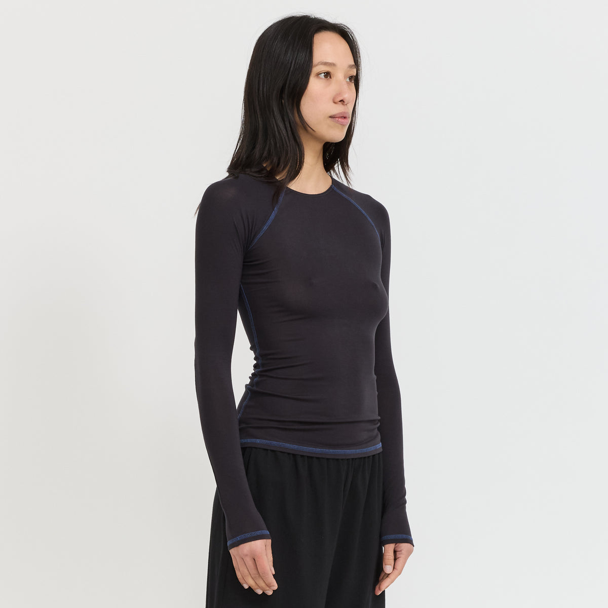 Peachy Den | Susie Perfect Base Long Sleeve Onyx | Maplestore