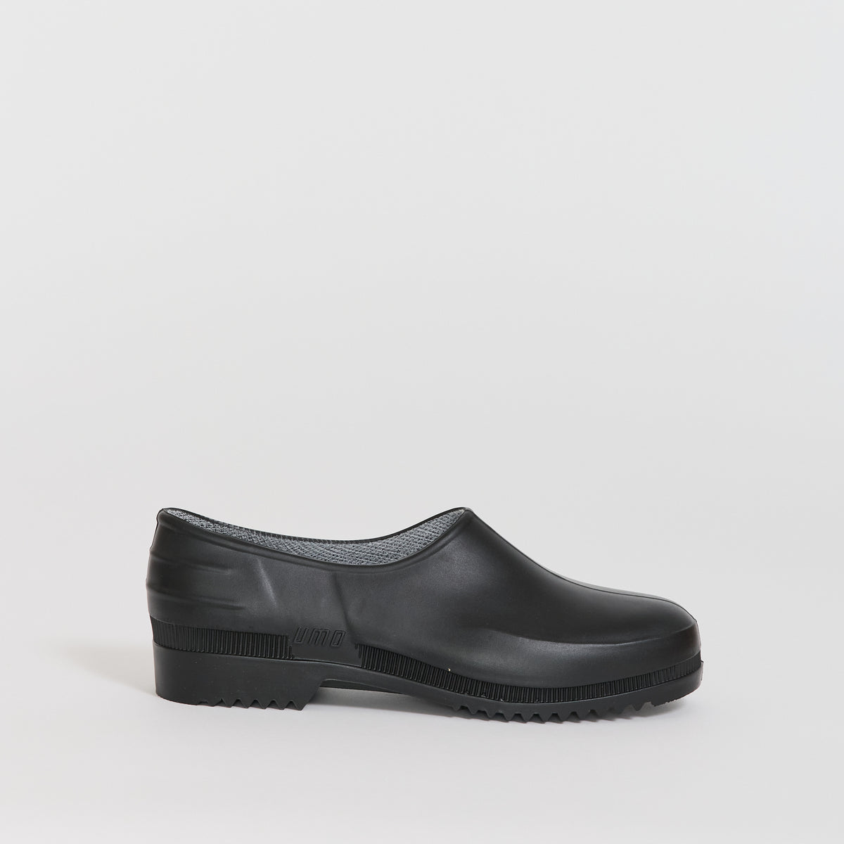 Plasticana | Plasticana Gardenia Black | Maplestore