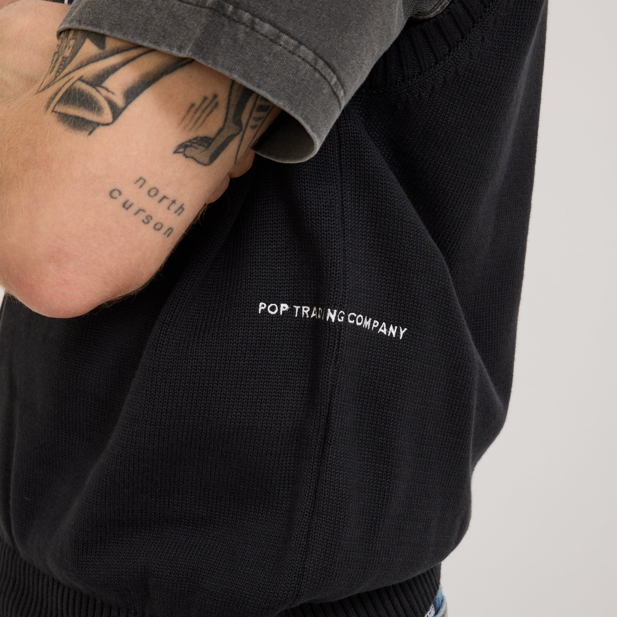 Pop Trading Company | Arch Knitted Vest Anthracite | Maplestore