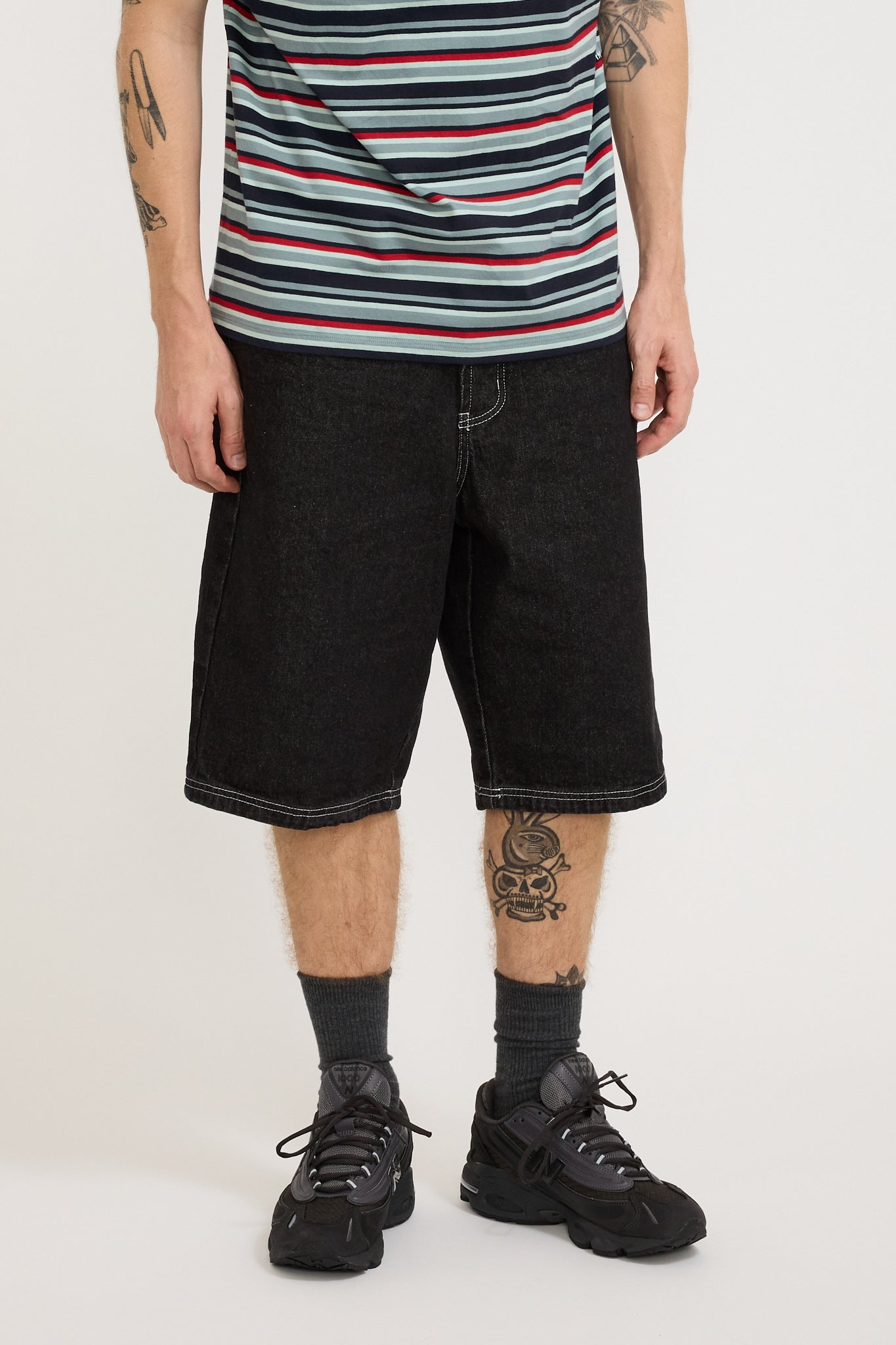 Pop Trading Company | Drs Short Black | Maplestore