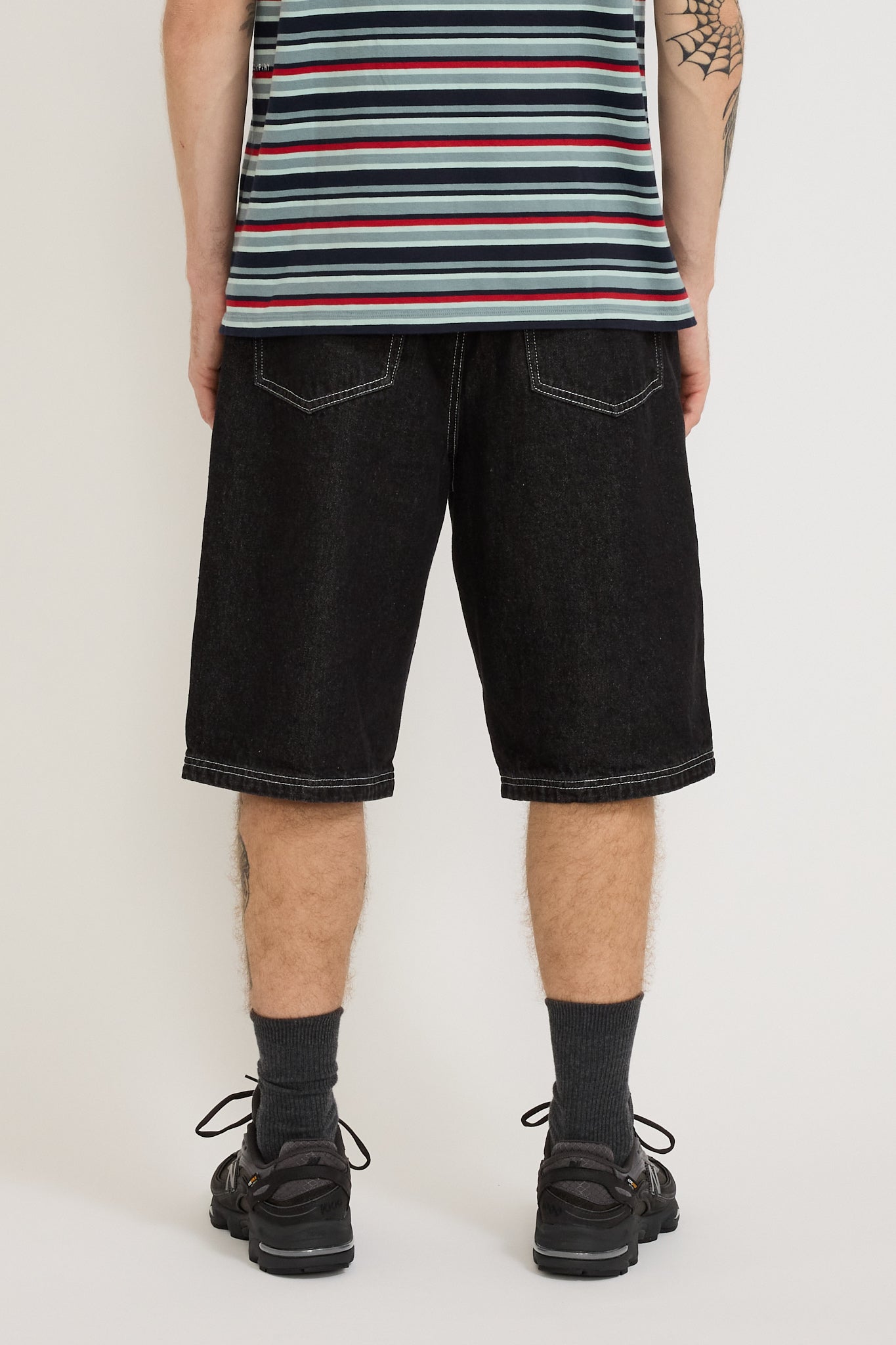 Pop Trading Company | Drs Short Black | Maplestore