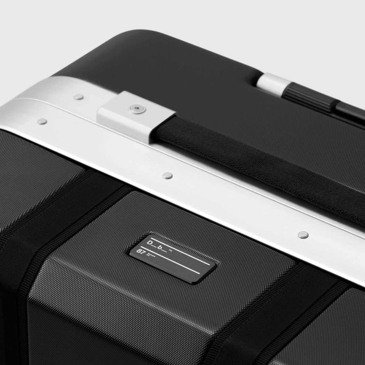 Ramverk Pro Carry-On Silver