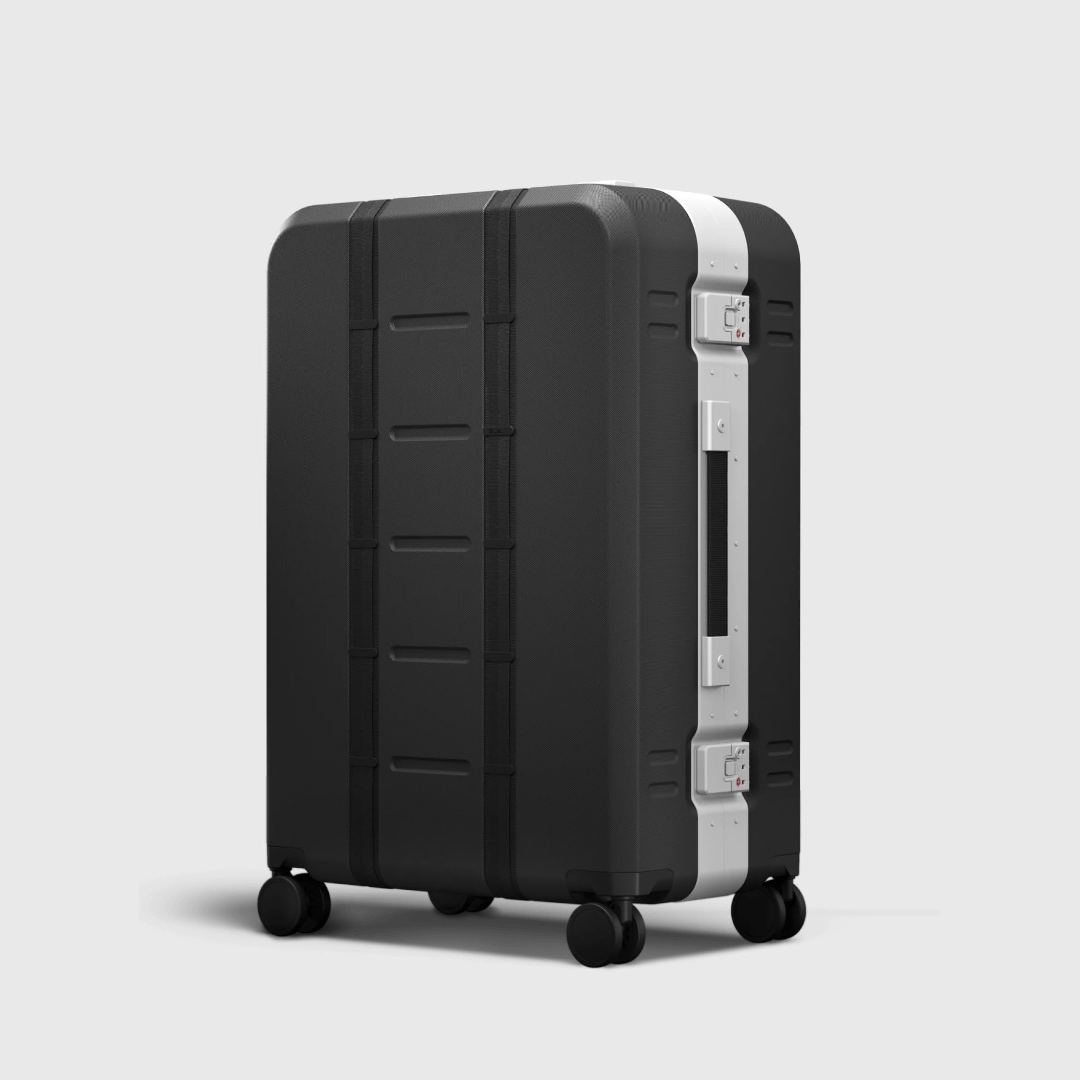 Ramverk Pro Check-In Luggage Large Silver