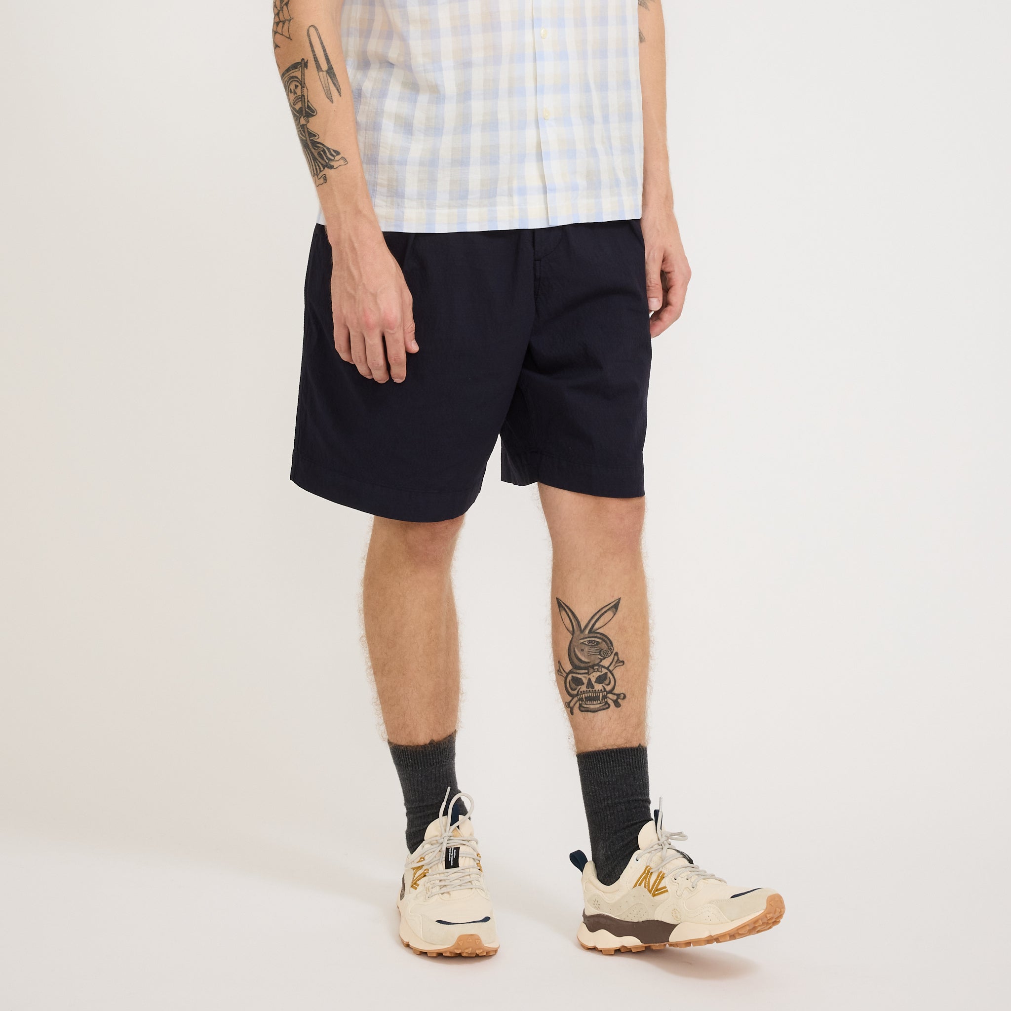Universal Works | Pleated Track Short Seersucker II Navy | Maplestore