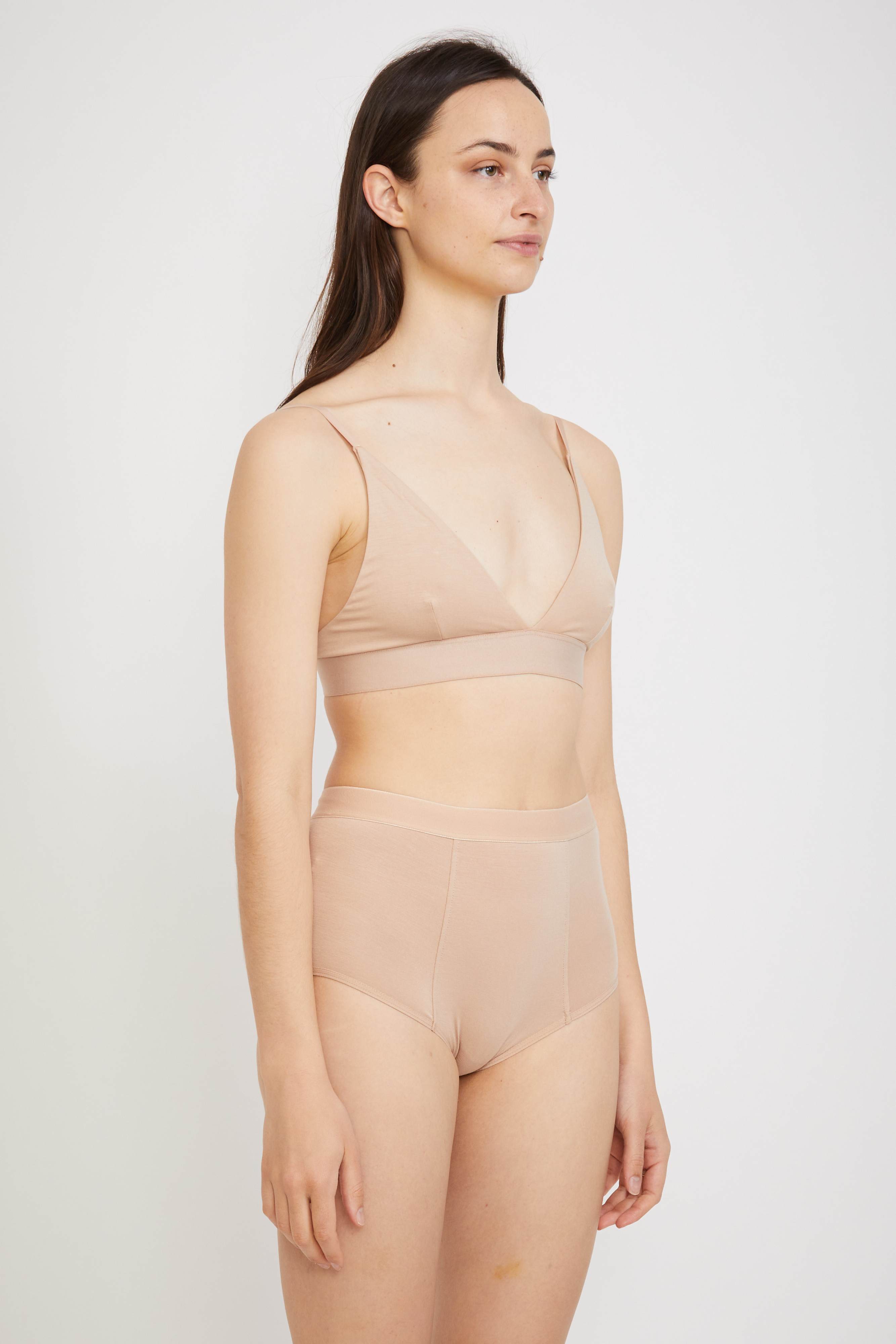 Baserange | Triangle Bra Haptic | Maplestore