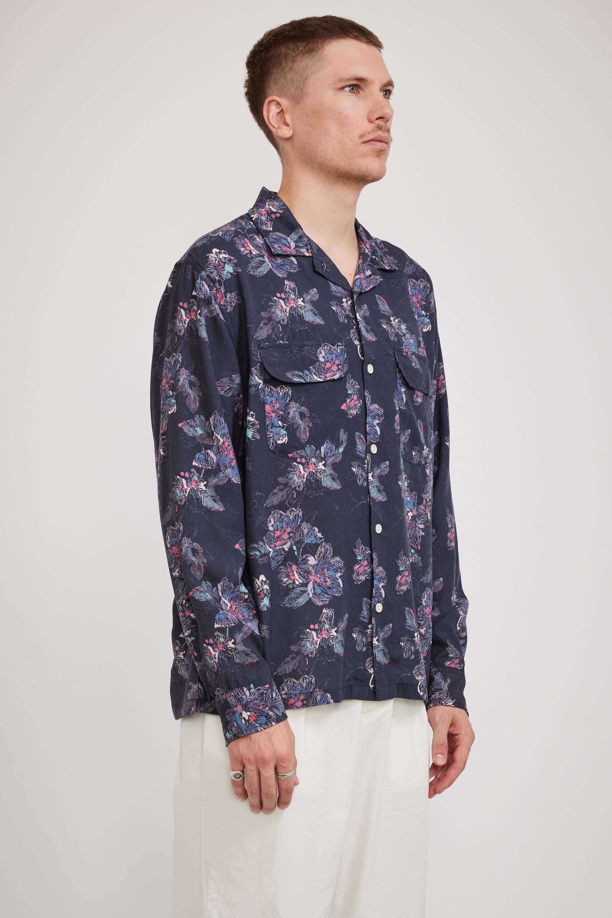 Corridor NYC | Novella Floral L/S Shirt Midnight | Maplestore