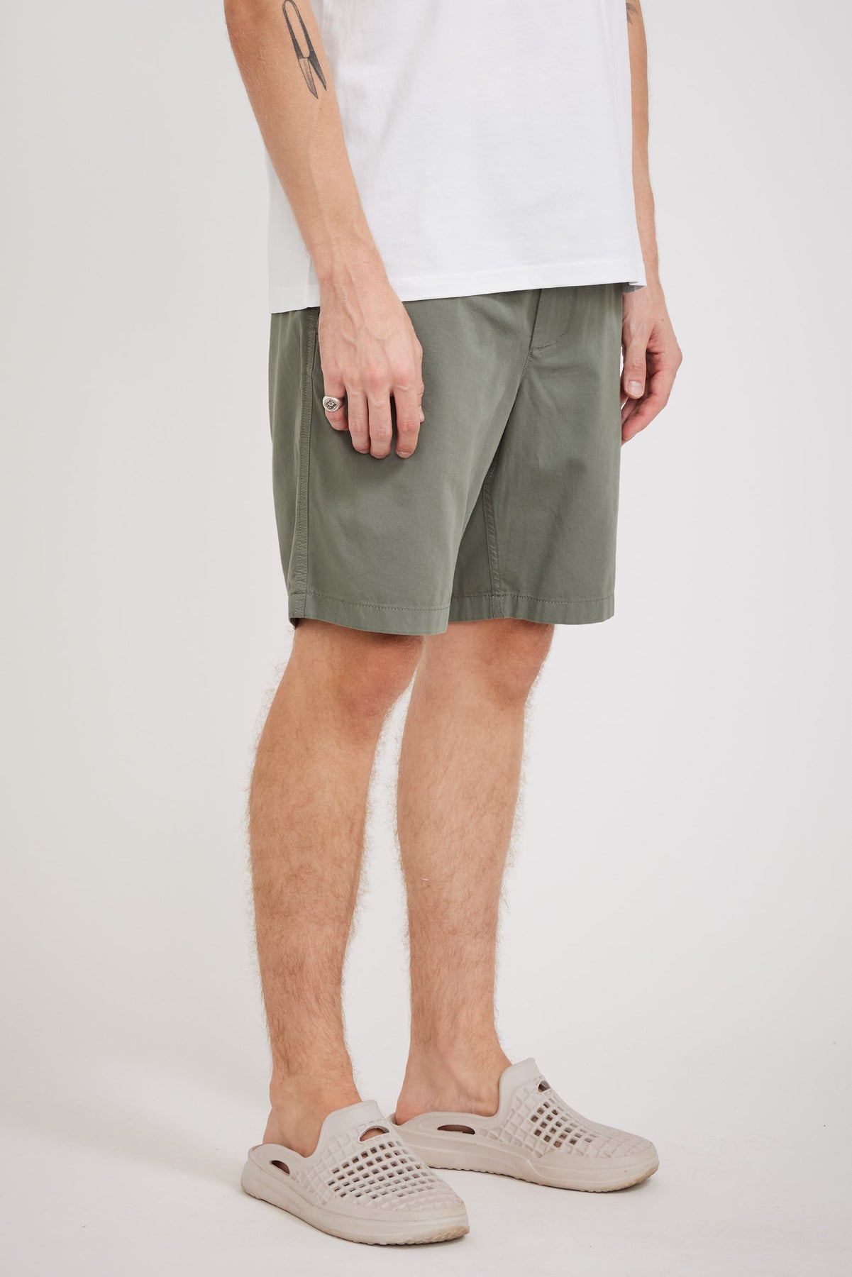 Tides Pattern Mesh Zip Shorts (sage)1個