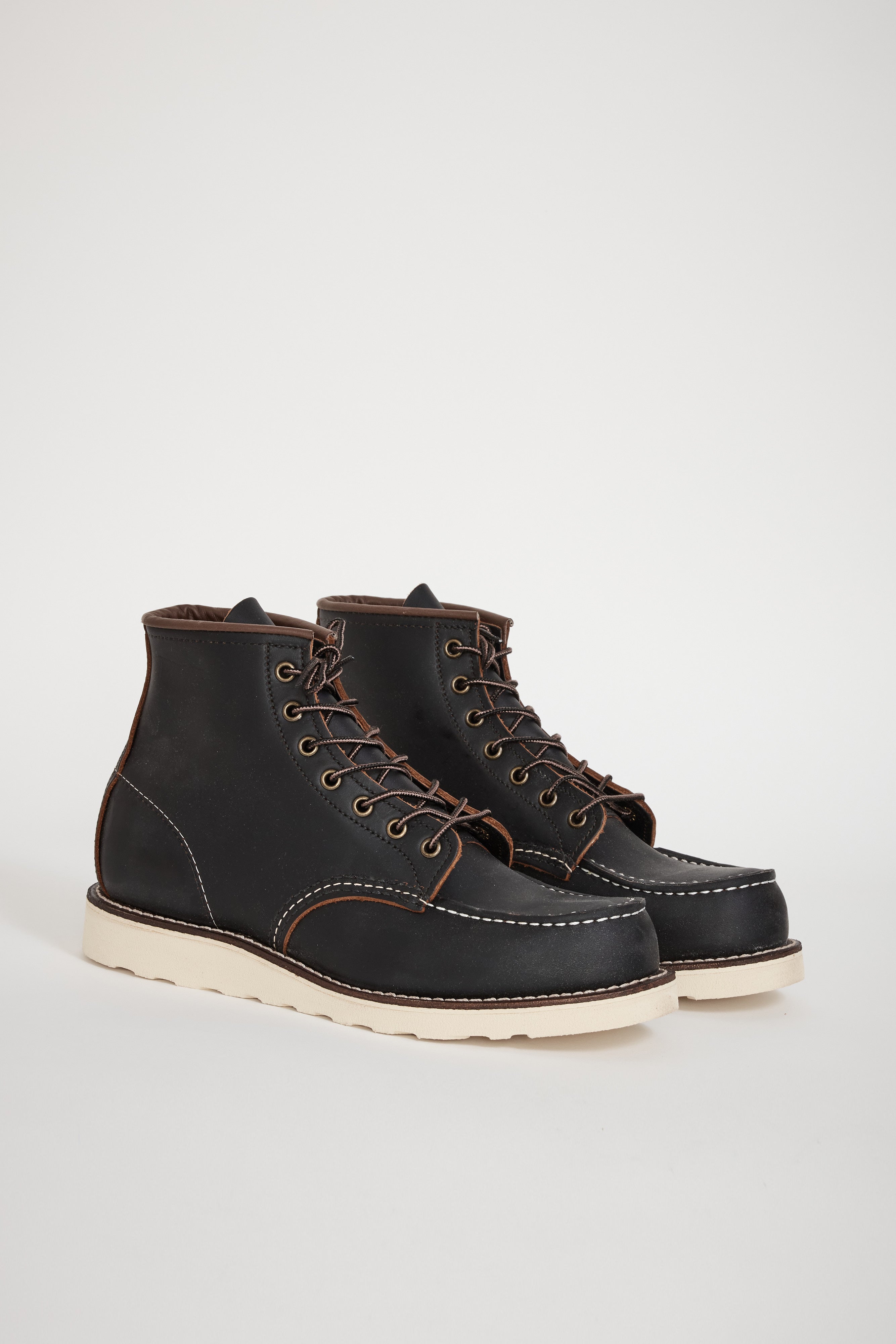 Red Wing | 8849 Classic Moc Black Prairie | Maplestore