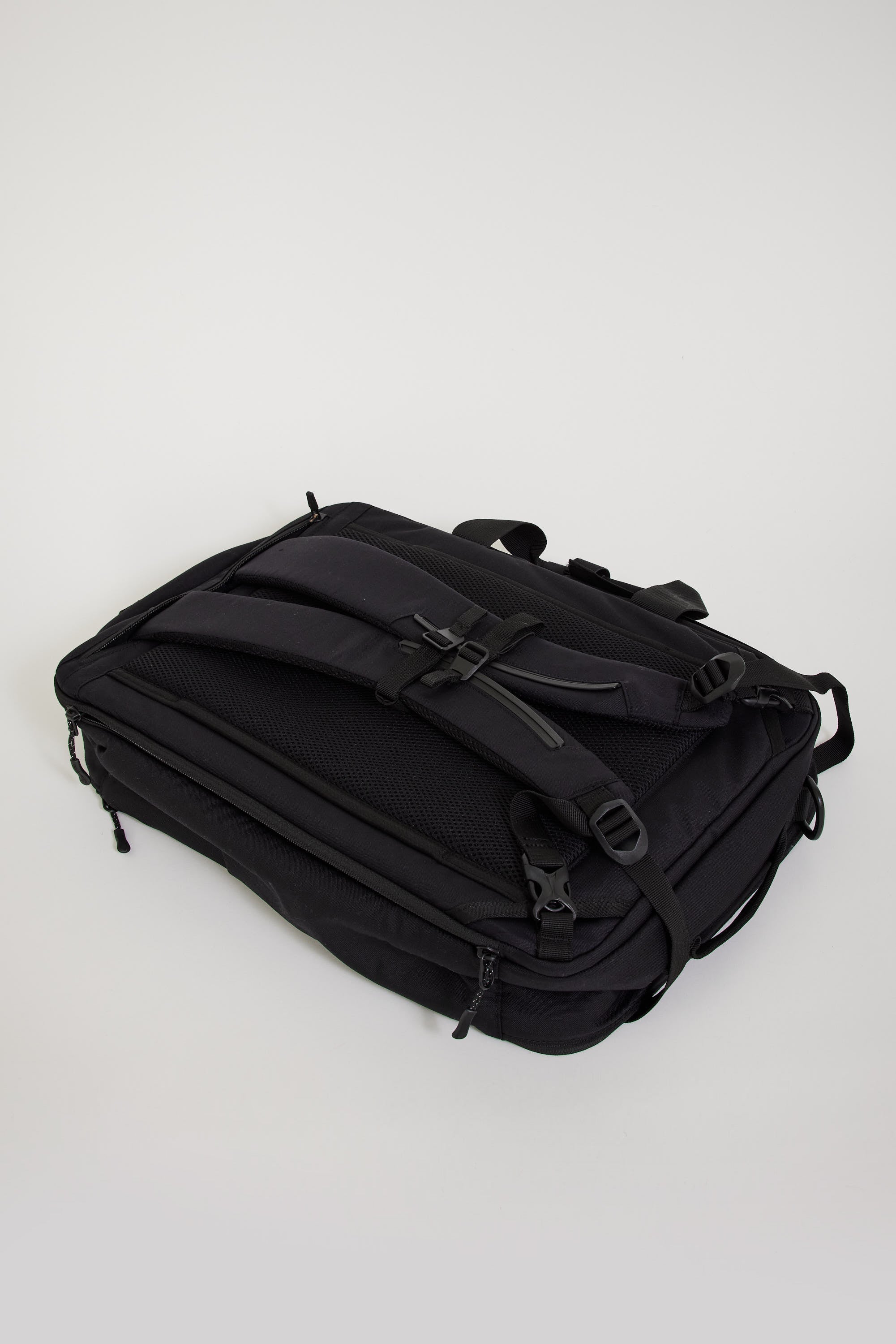 Snow Peak | Everyday Use 3 Way Business Bag Black | Maplestore