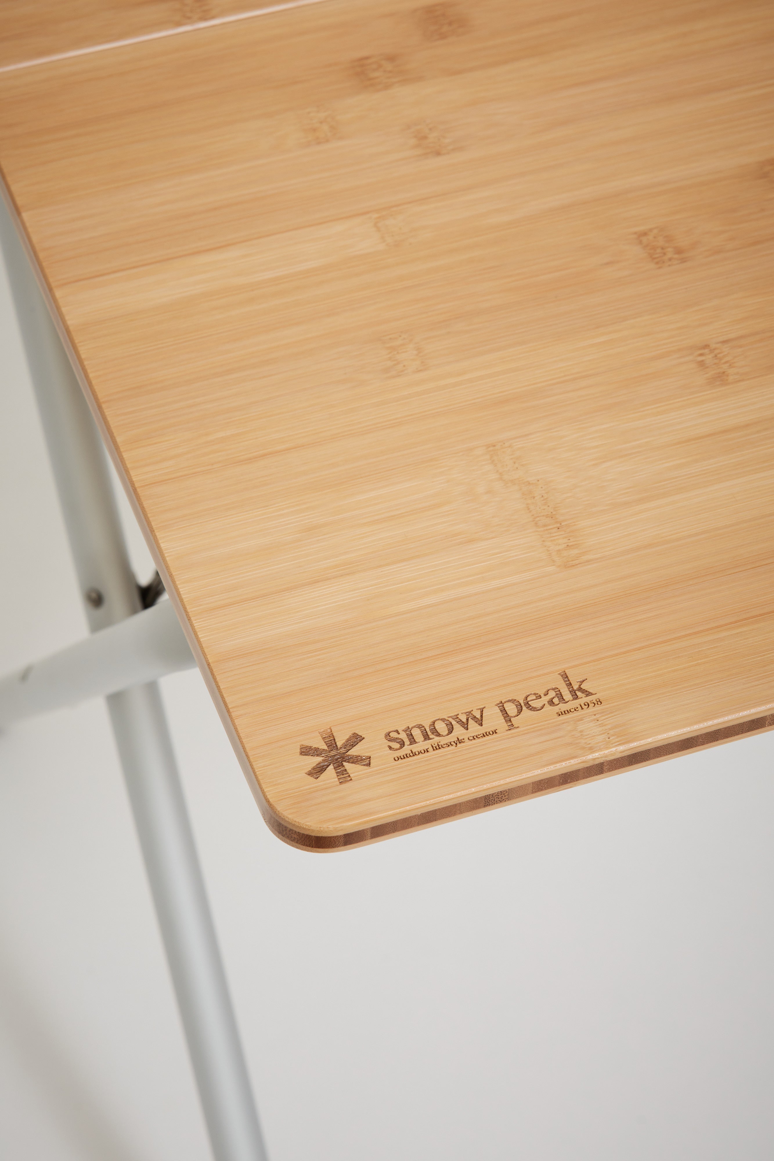 Snow Peak | Single Action Table Bamboo Top | Maplestore