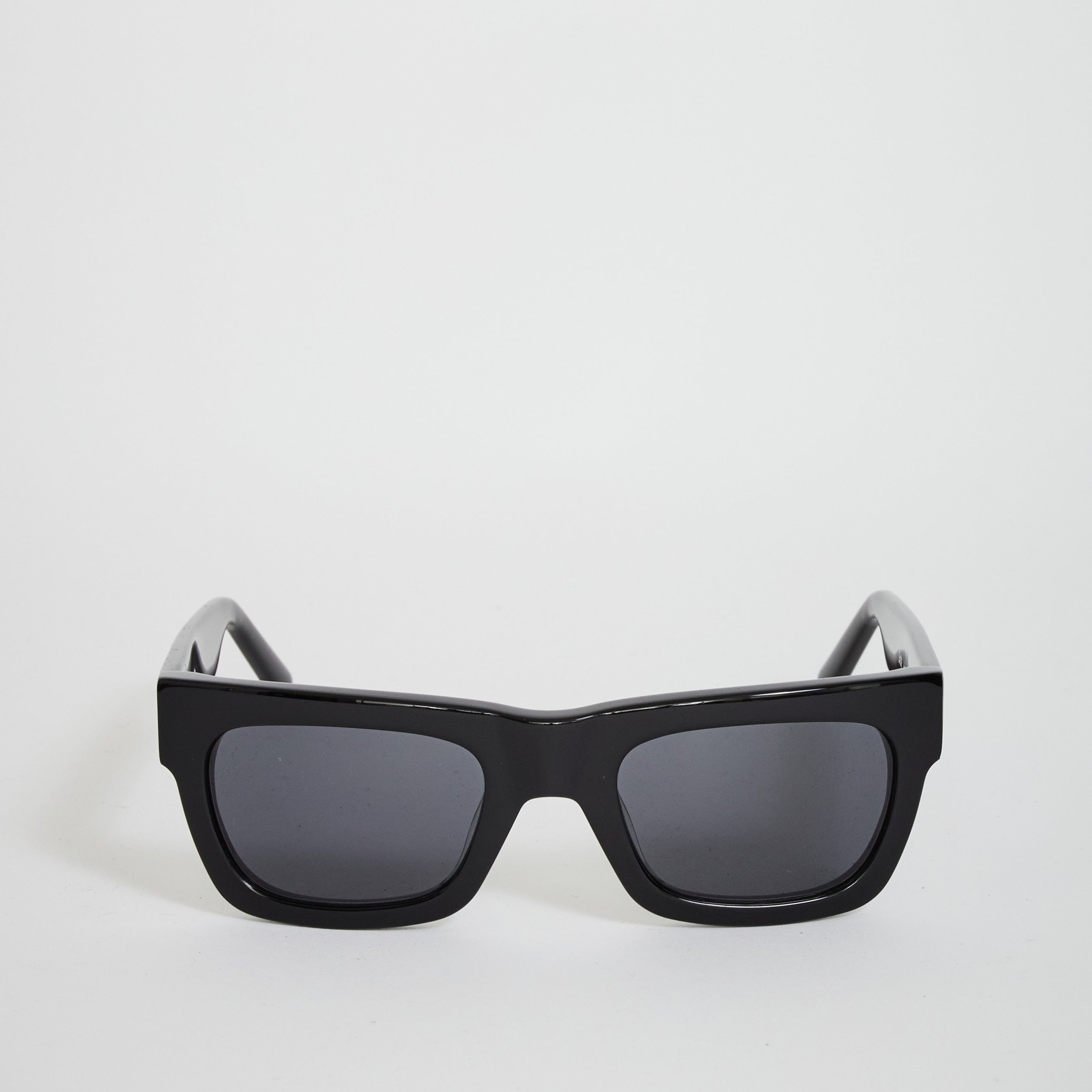 Sun Buddies | Greta Sunglasses Black | Maplestore